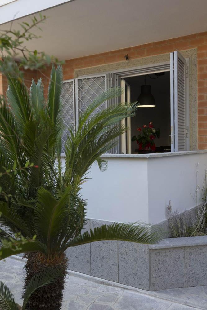 Апартаменты Rosa'S House Rome Airport Фьюмичино Экстерьер фото