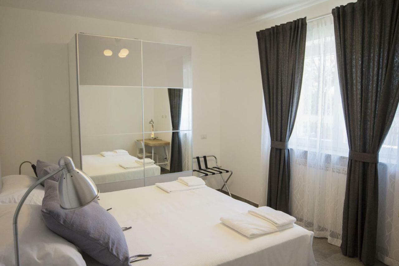 Апартаменты Rosa'S House Rome Airport Фьюмичино Экстерьер фото